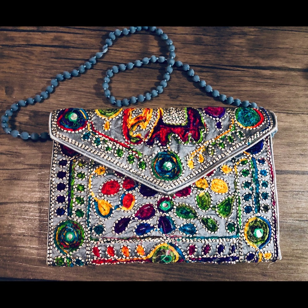 Women Cotton Embroidery Magnetic Clutch Purse